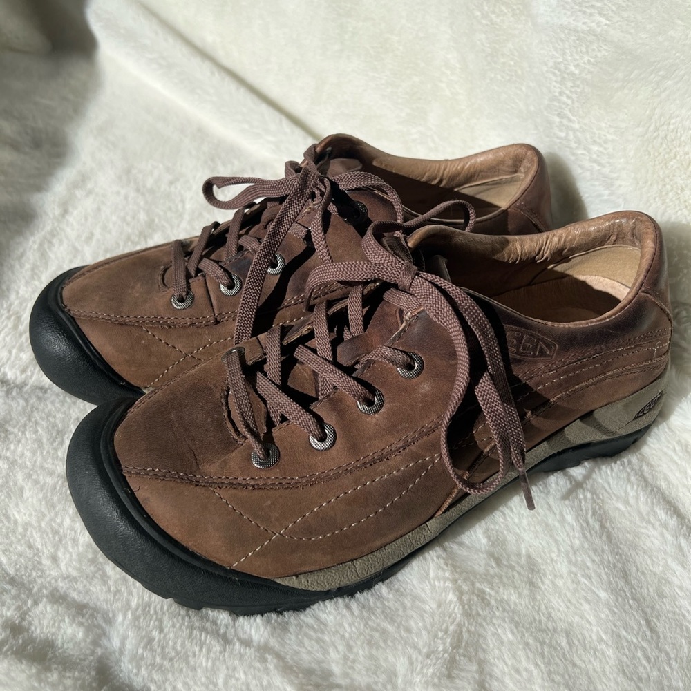 KEEN Comfortable Oxfords Presidio Casual Low Height brown